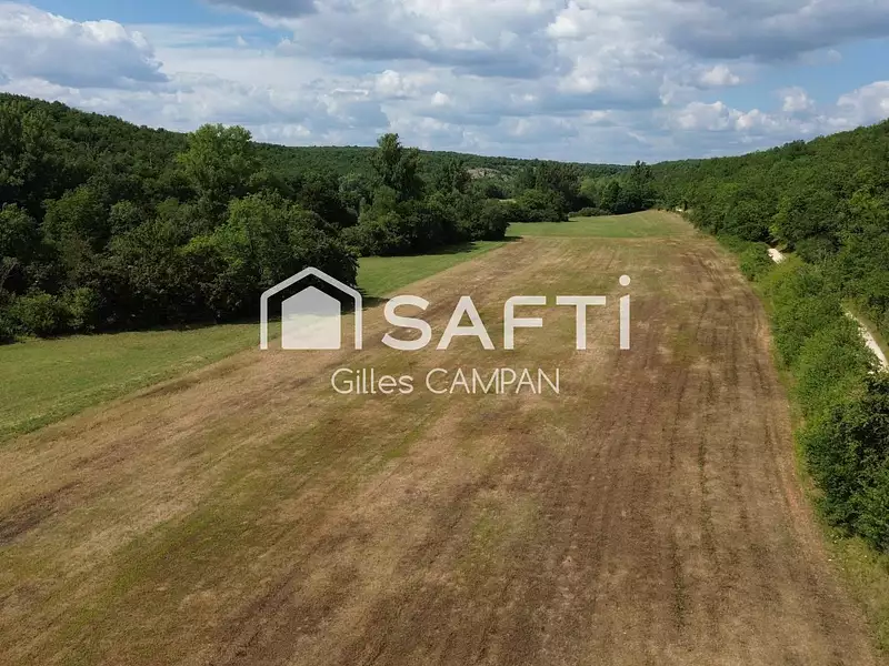 Terrain, 168 620 m²