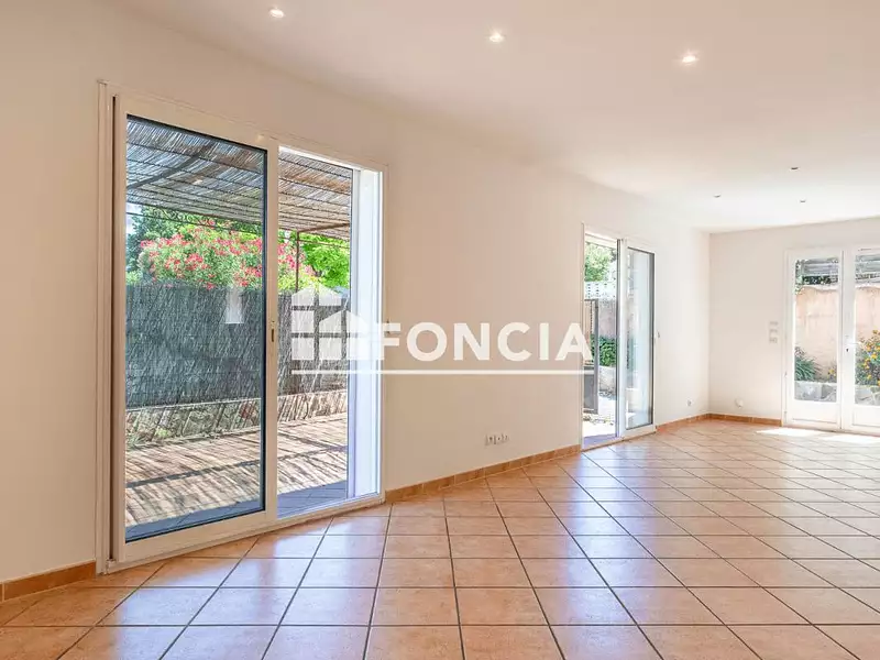 Maison, 75 m²