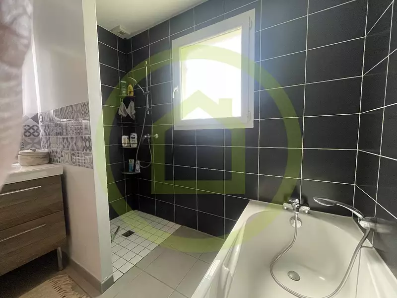 Maison, 80 m²