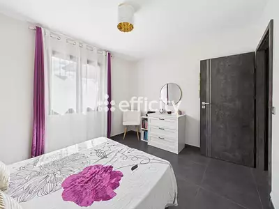 Maison, 94 m²