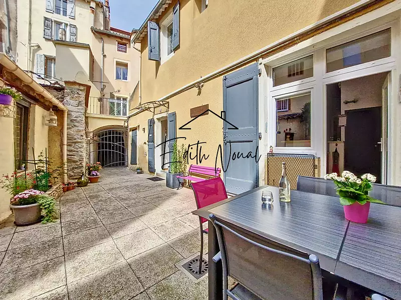 Immeuble, 230 m²
