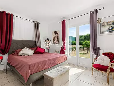Maison, 267 m²