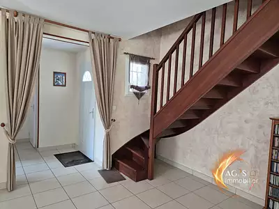 Maison, 169 m²
