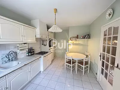 Maison, 180 m²