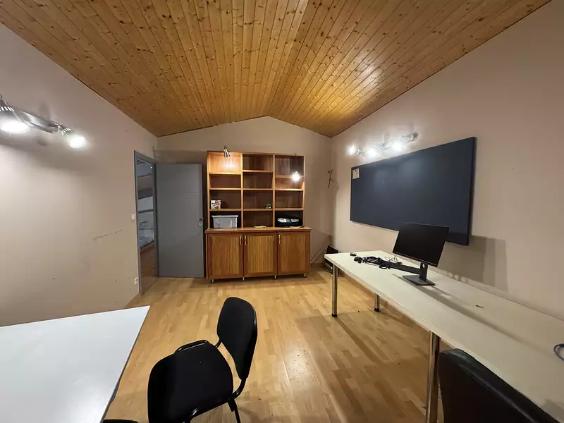 Divers, 594 m²