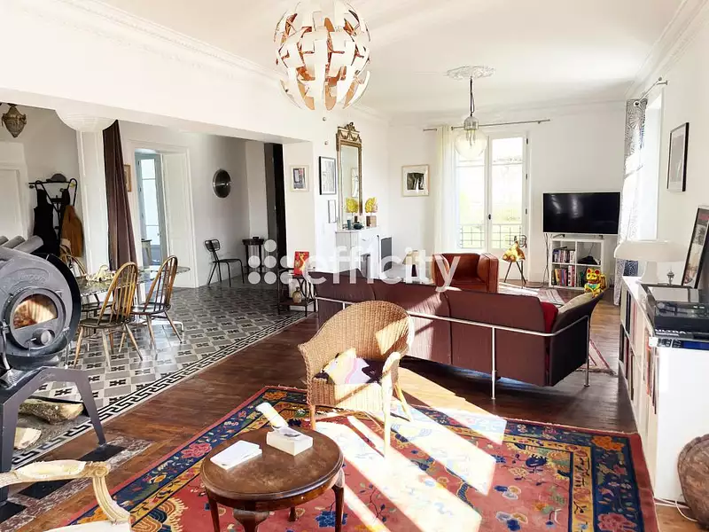 Maison, 274 m²
