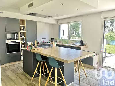 Maison, 190 m²