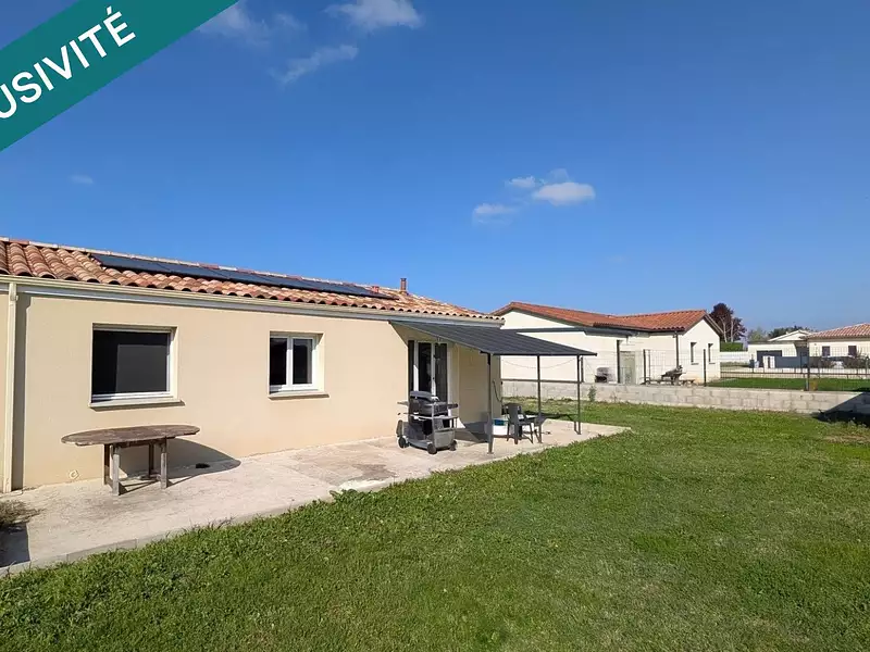 Maison, 77 m²