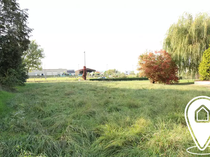 Terrain, 620 m²