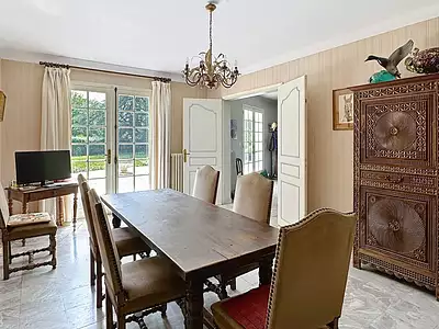 Maison, 250 m²