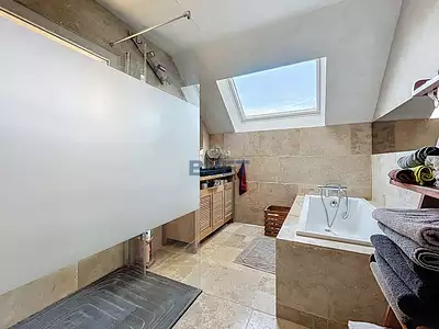 Maison, 250 m²