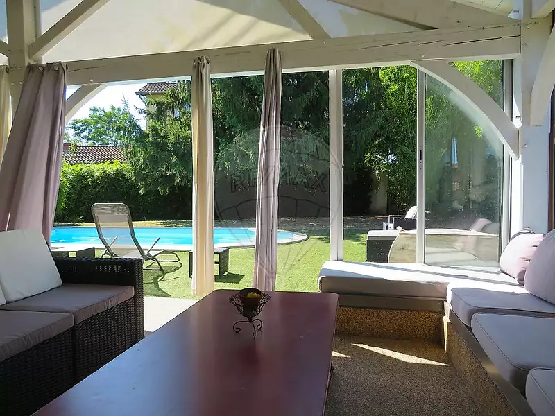 Maison, 180 m²