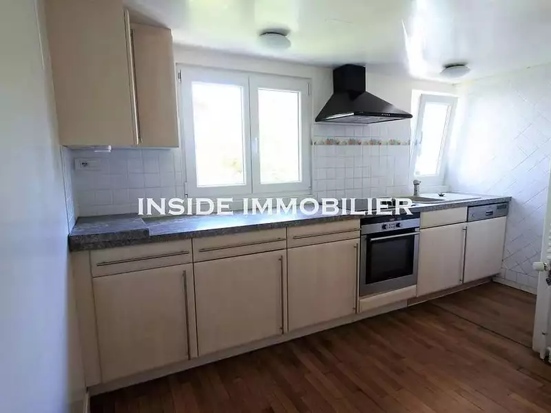 Maison, 180 m²