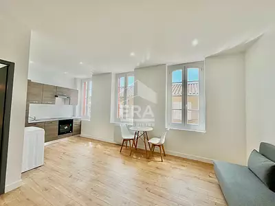 Immeuble, 140 m²