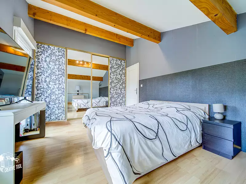 Maison, 280 m²