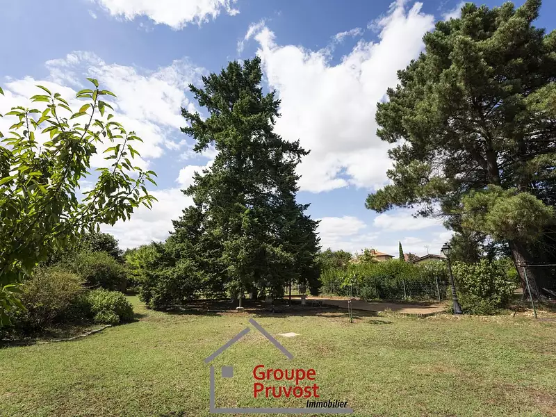 Maison, 240 m²