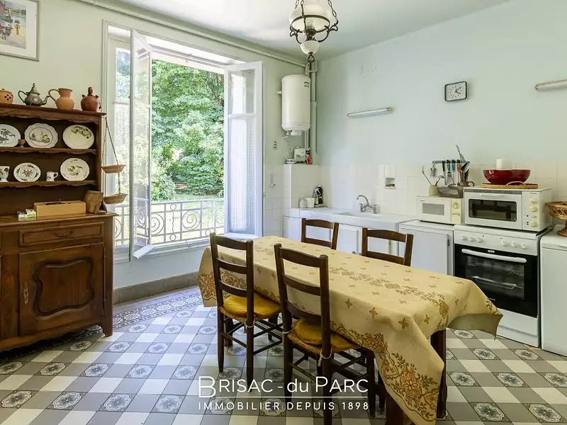 Maison, 180 m²