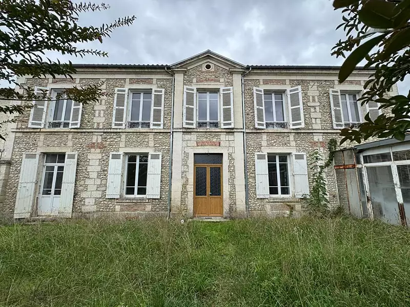 Maison, 216 m²