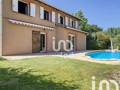 Maison, 137 m²