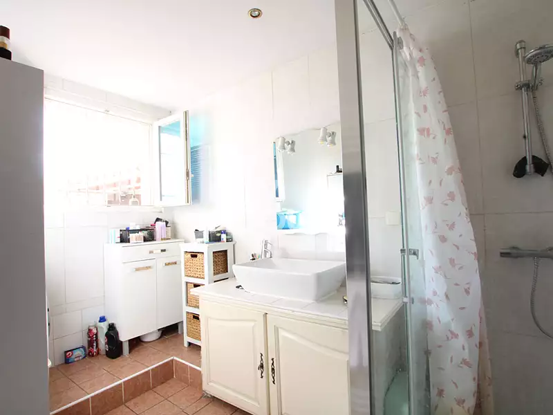 Maison, 196 m²