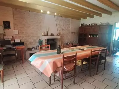 Maison, 210 m²
