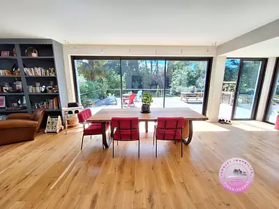 Maison, 250 m²