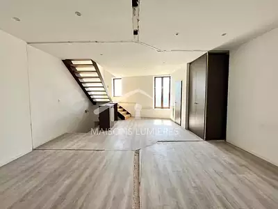 Immeuble, 115 m²