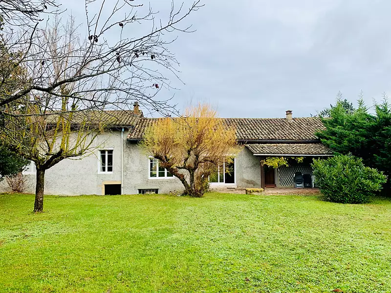 Maison, 215 m²