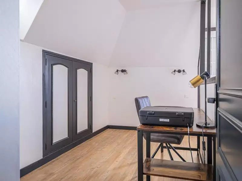 Maison, 261 m²