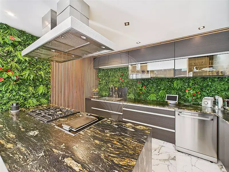 Maison, 255 m²