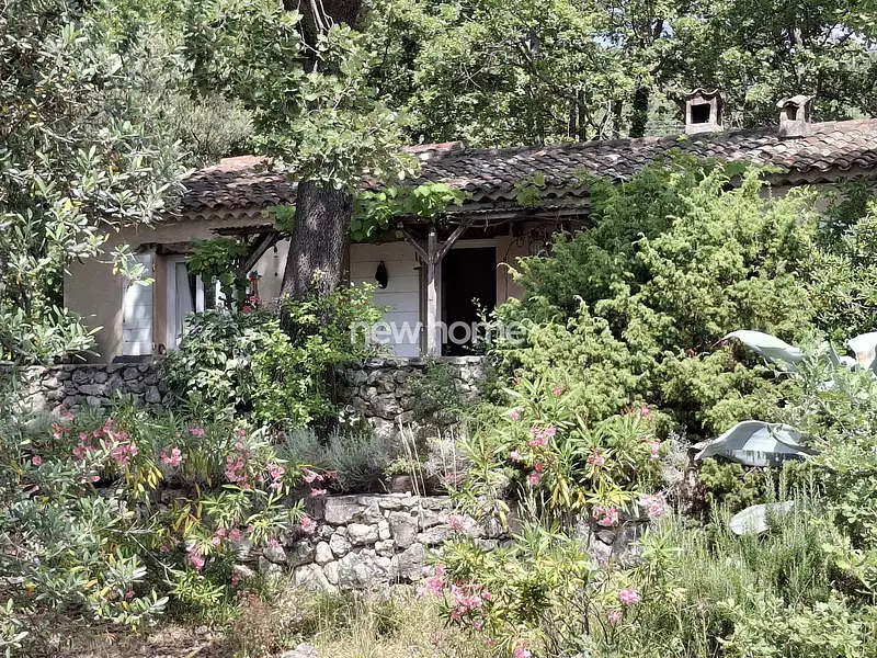 Maison, 180 m²