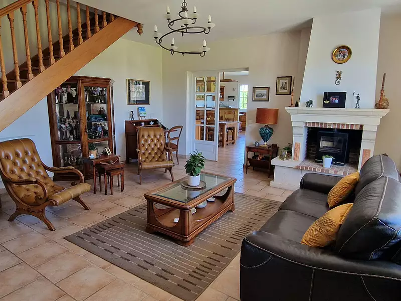 Maison, 165 m²