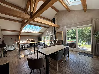 Maison, 240 m²