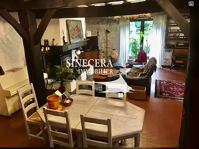 Maison, 250 m²