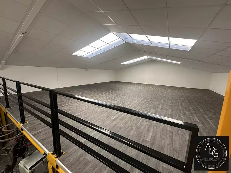 Divers, 280 m²