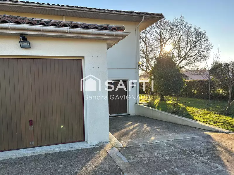 Maison, 168 m²