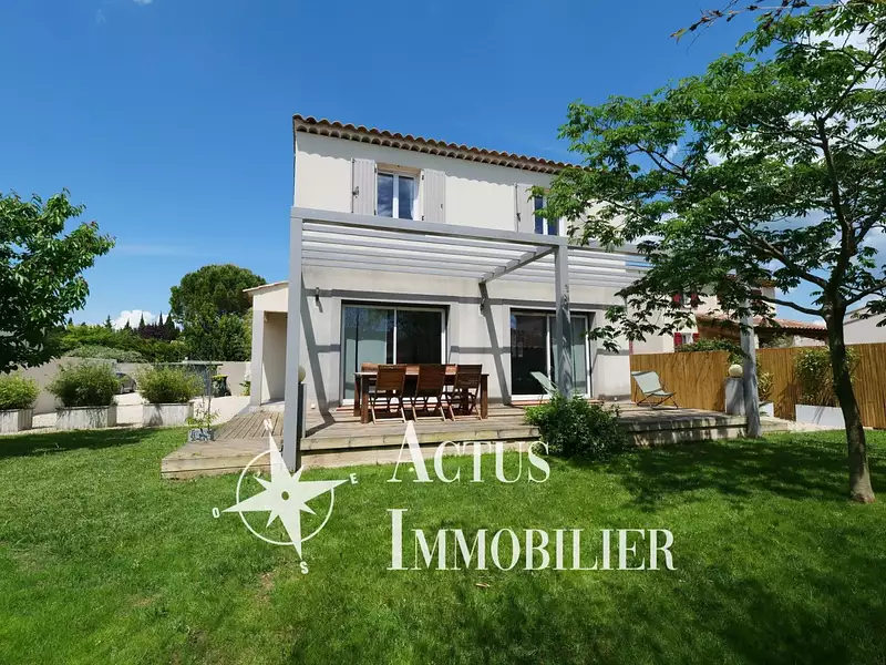 Maison, 101 m²