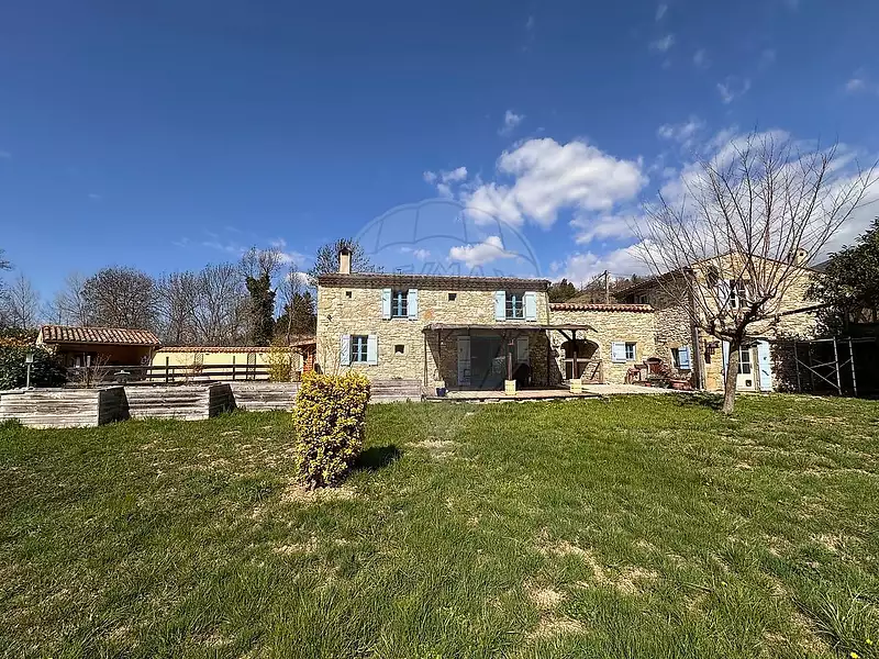 Maison, 233 m²