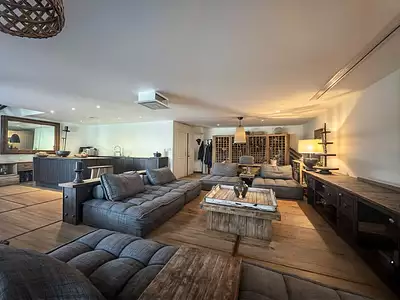 Maison, 370 m²