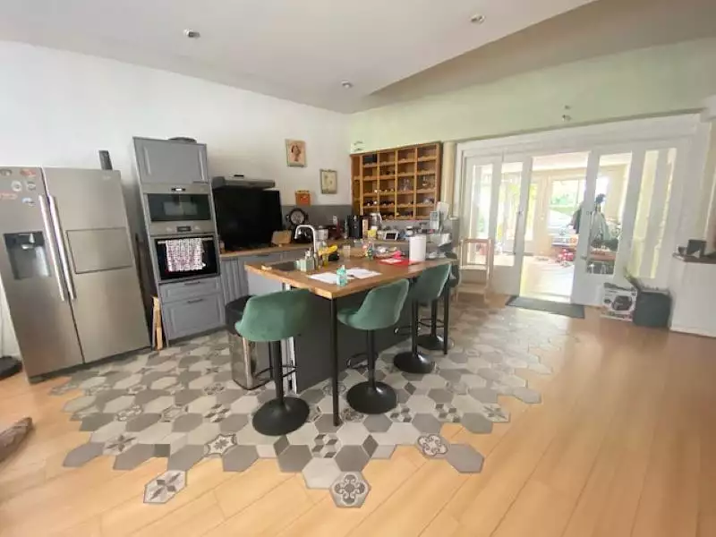 Immeuble, 725 m²