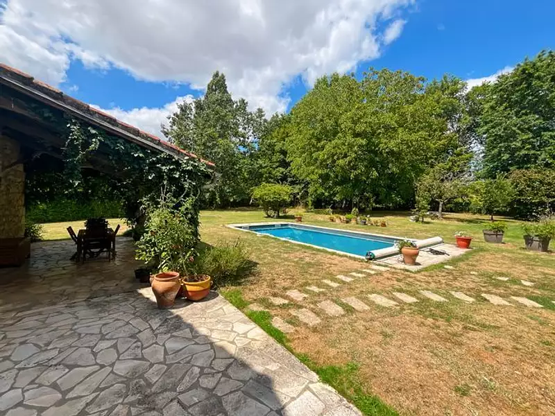 Maison, 301 m²