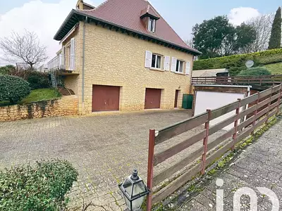 Maison, 250 m²