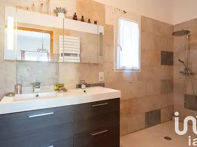 Maison, 268 m²