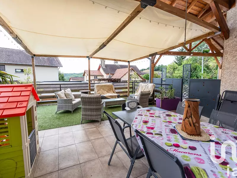 Maison, 180 m²