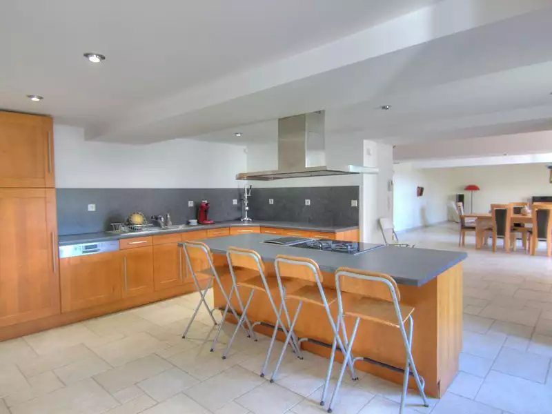 Maison, 417 m²
