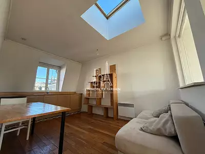 298 000 € 9 539 €/m² Appartement • 31,24 m² • 2 pièces • 1 chambre Paris 18ème (75018)