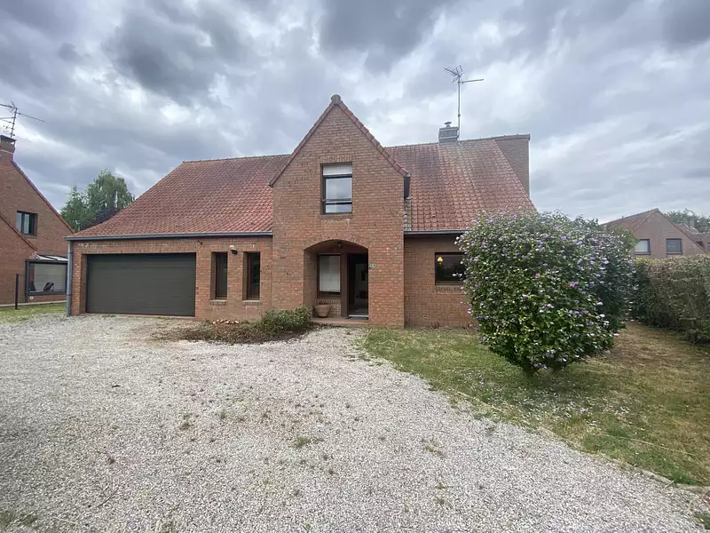 Maison, 195 m²