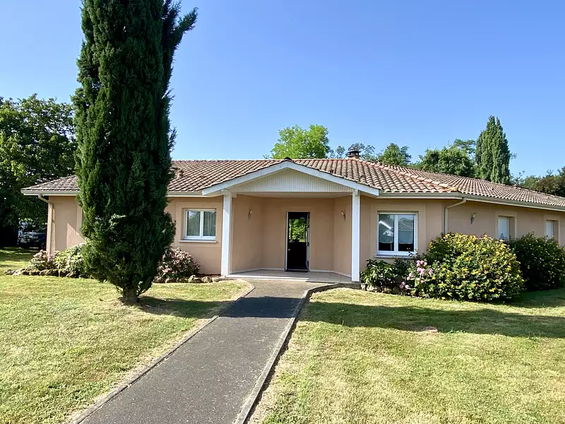 Maison, 232 m²