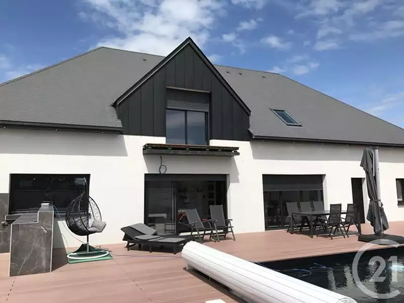 Maison, 276 m²