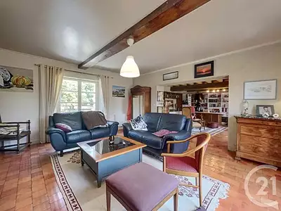 Maison, 255,6 m²